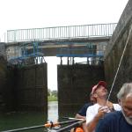 Schleuse oeffnet Maas 2017