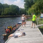 Havel Ruderer warten vor der Schleuse Mecklenburg 2020