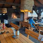 Abendessen vorbereiten in Aljmas Donau 2022