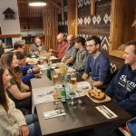 Ruderer Abendessen in Bratislava Donau 2022