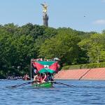 Ruderboot vor der Siegessäule 2023