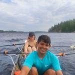 Ein paar Wellen Ruderboot 2023