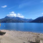 Lac Serre Poncon Ruderboot am Ufer 2023