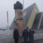 Ruderer vor dem Moai 2024