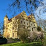 Schloss Schwarz in Klein Tschirne Oder 2024