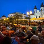 Györ am Marktplatz Abendessen