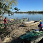 Durch den Schlamm zu den Booten