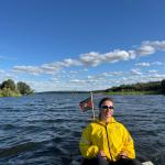 Steuerfrau auf dem Mälaren