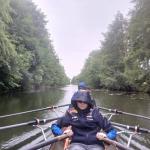 Im Dauerregen durch den Emster Kanal